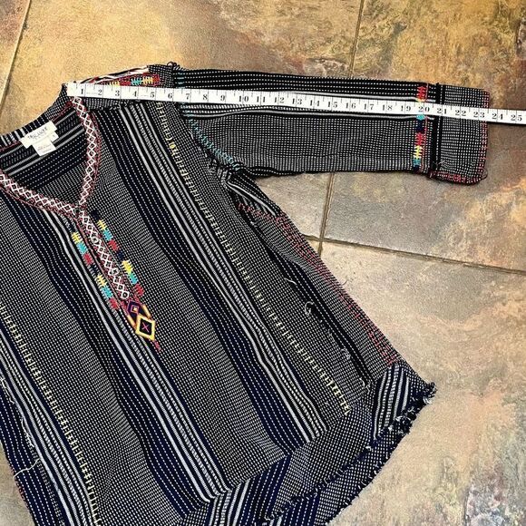 Tru Luxe Embroidered V-Neck Stripe Rough Cut Multicolored Top Small - Picture 4 of 9